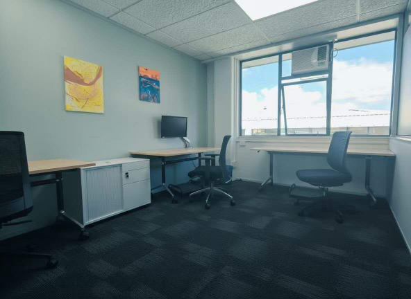 O1 private office at Cloud Studios